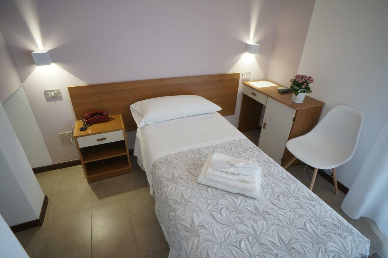 Hotel Mon Pays Rimini Exteriér fotografie